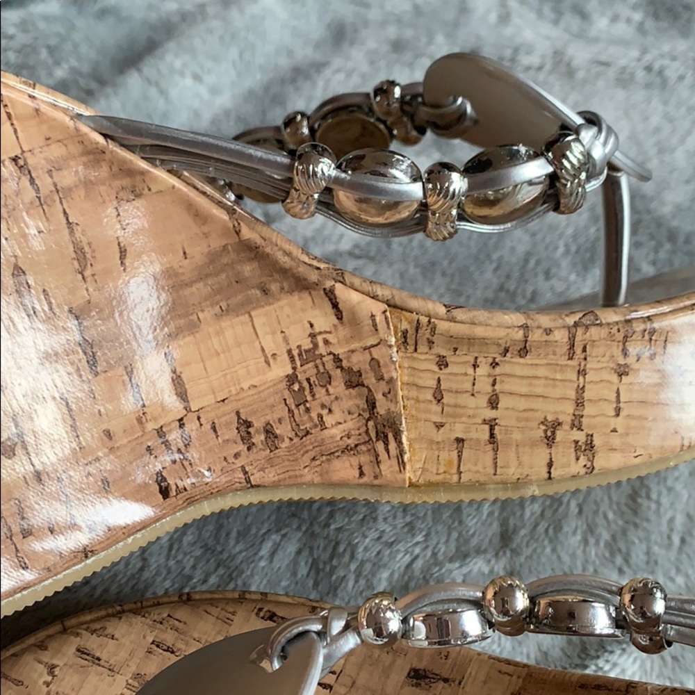 Silver wedge flip flops - Picture 5 of 7